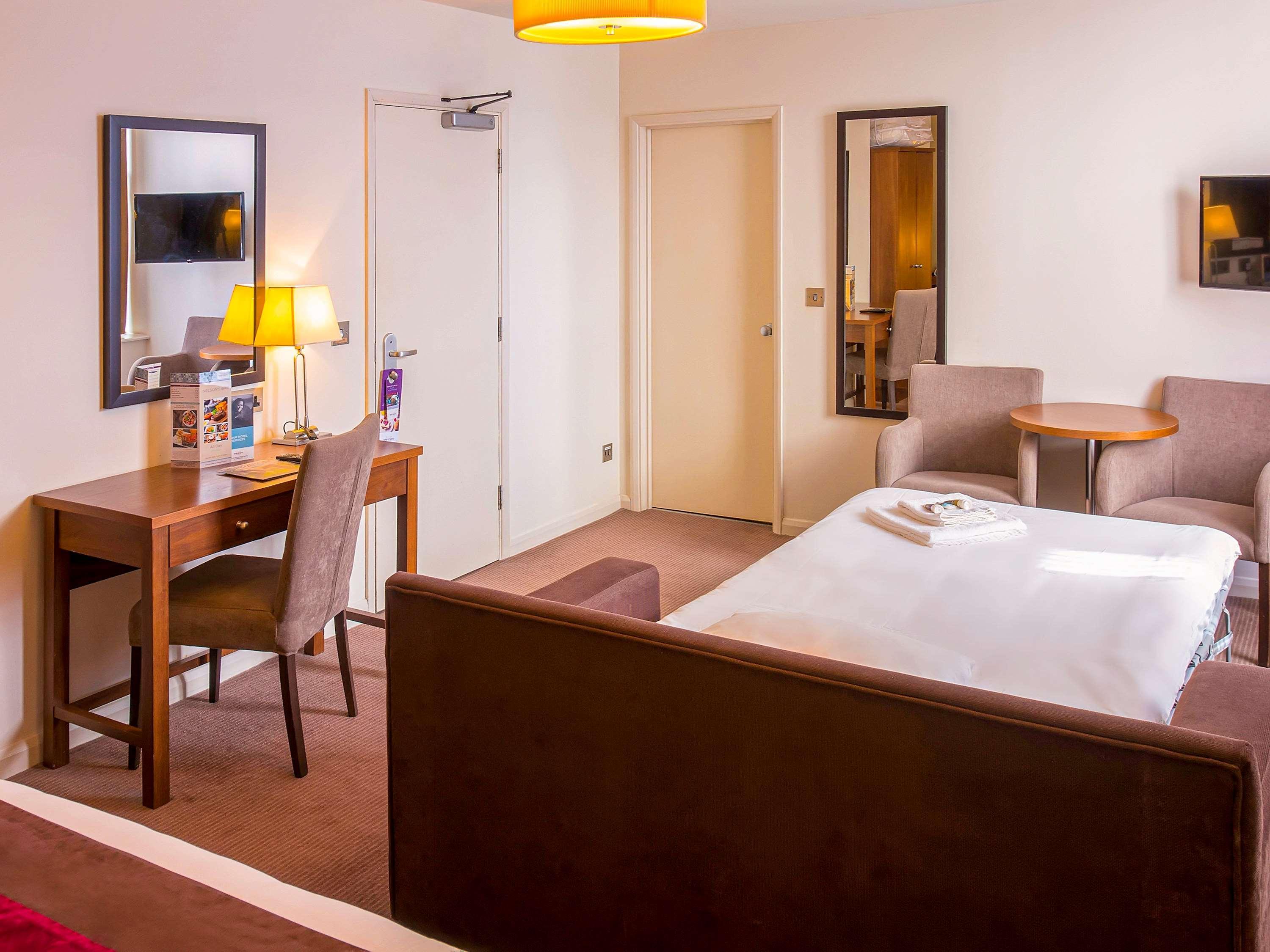 Mercure Southampton Centre Dolphin Hotel Ngoại thất bức ảnh